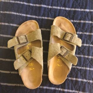 Perfect Condition Beige Suede Birkenstock’s